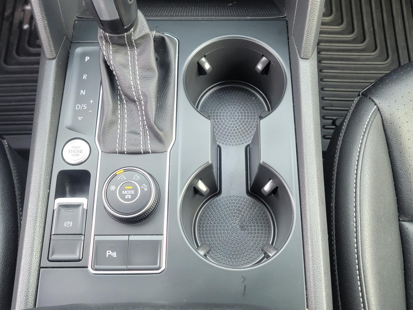 2021 Volkswagen Atlas 3.6L V6 SE w/Technology R-Line