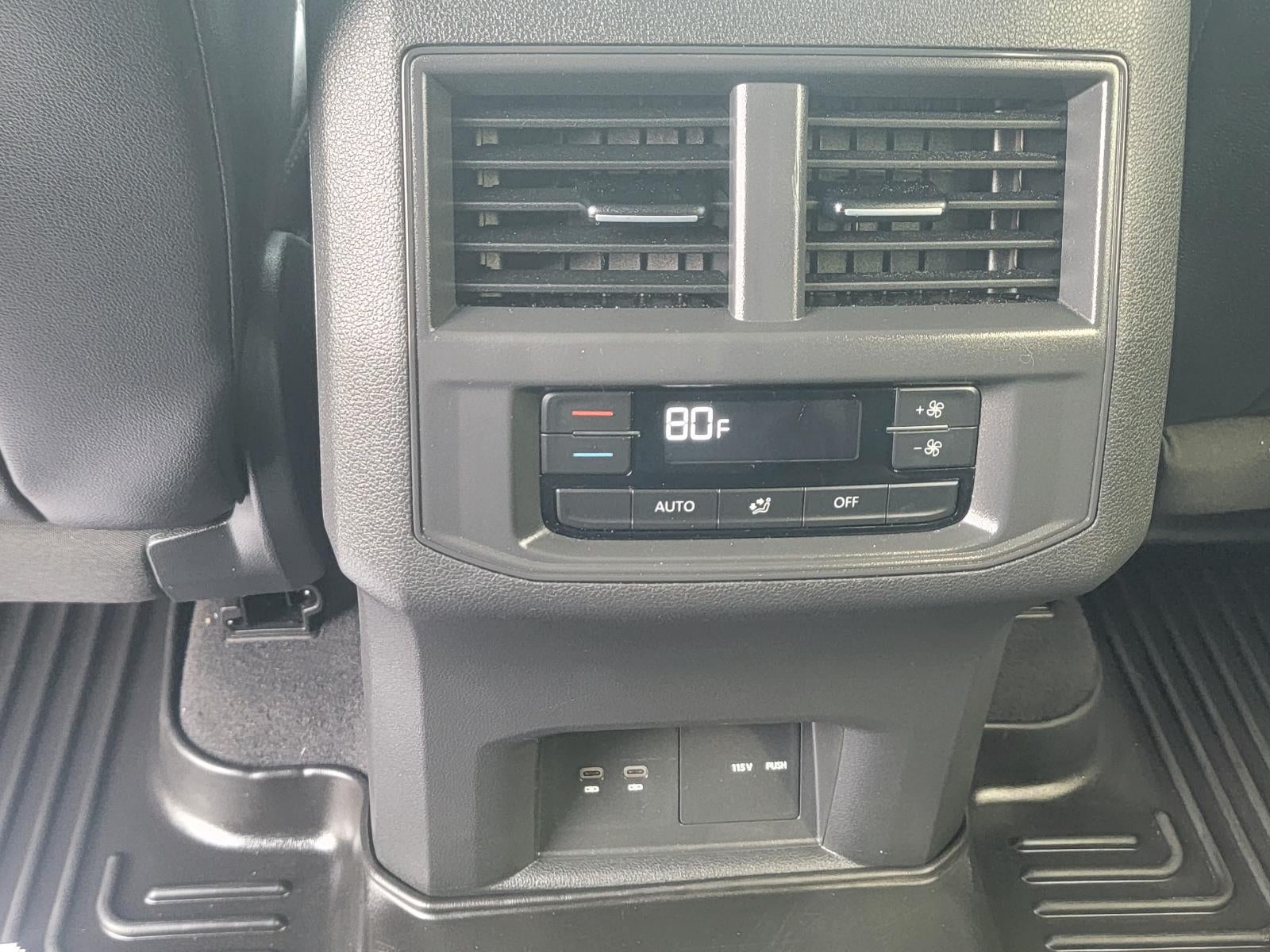 2021 Volkswagen Atlas 3.6L V6 SE w/Technology R-Line