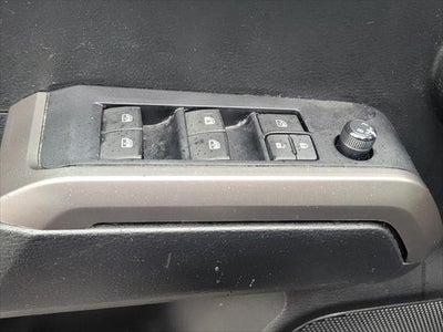 2022 Toyota Tacoma 4WD SR5