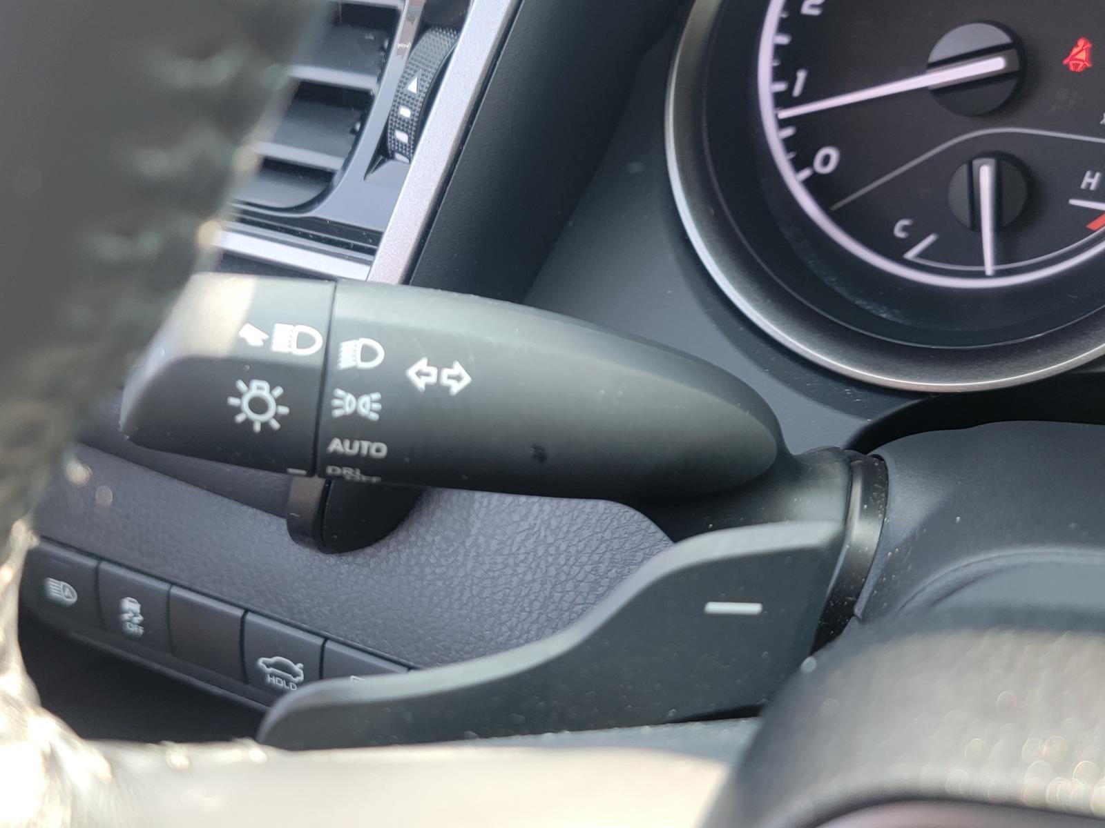2024 Toyota Camry SE Auto (Natl)
