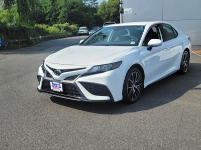 2024 Toyota Camry SE Auto (Natl)