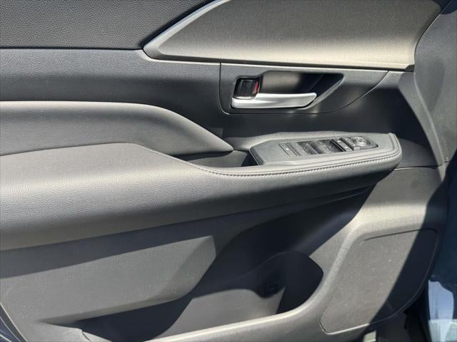 2024 Toyota Grand Highlander XLE AWD (Natl)