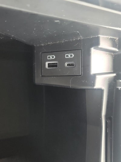 2023 Toyota Sienna Woodland Edition