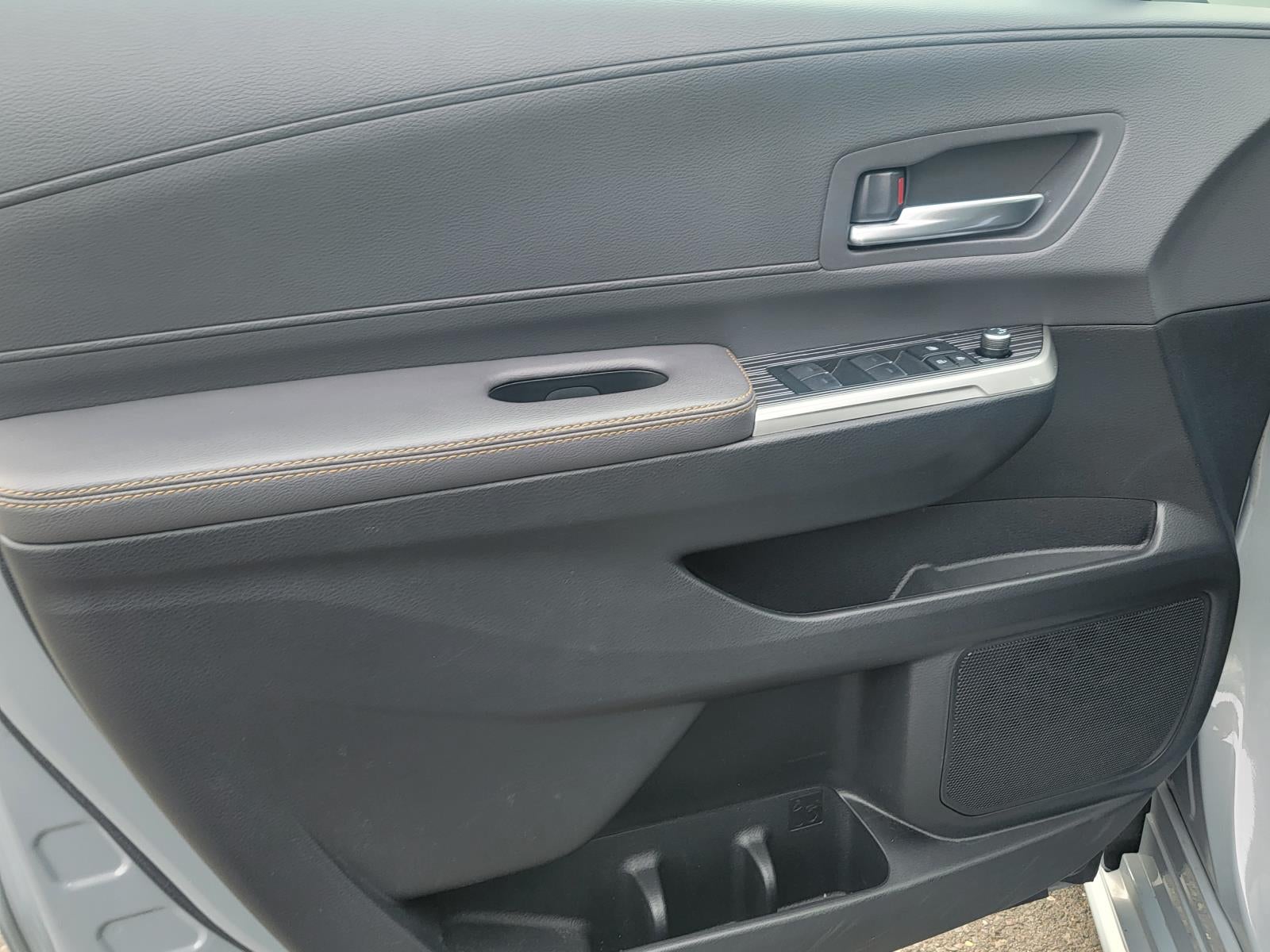 2023 Toyota Sienna Woodland Edition