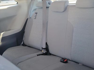 2023 Toyota Sienna LE