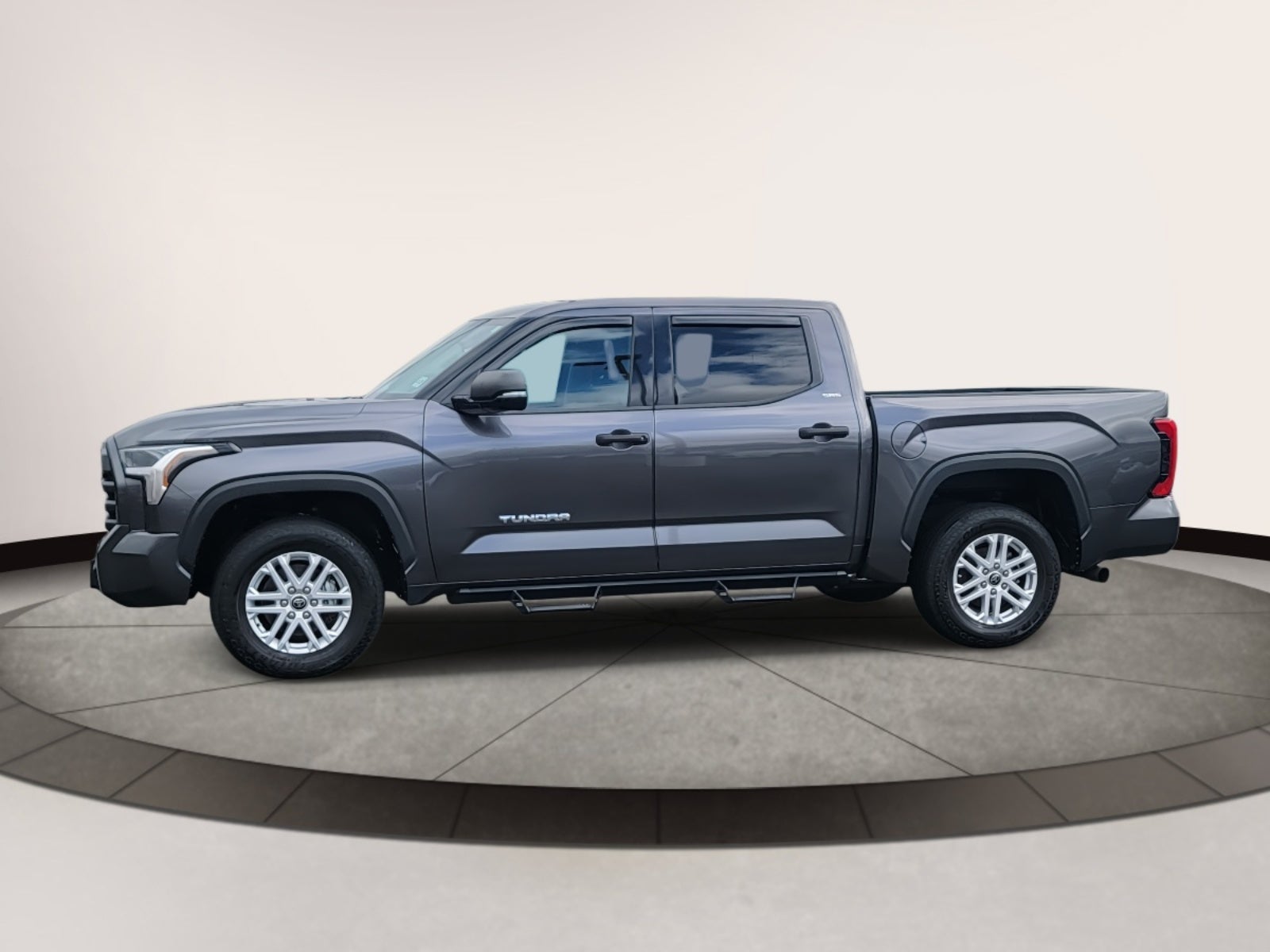 2022 Toyota Tundra 4WD SR5