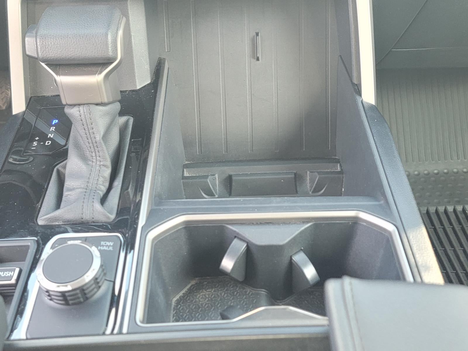 2022 Toyota Tundra 4WD SR5