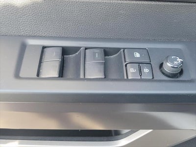 2022 Toyota Tundra 4WD SR5