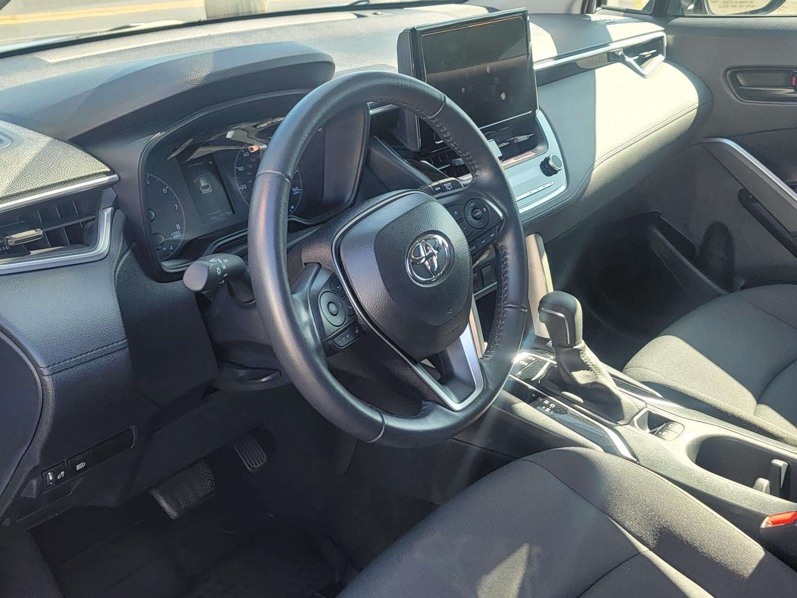 2024 Toyota Corolla Cross LE 4WD (Natl)