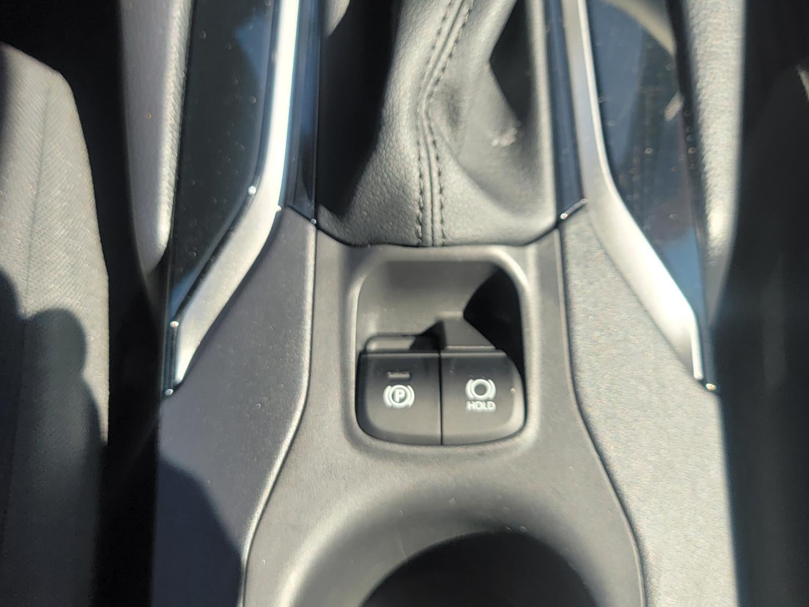 2024 Toyota Corolla Cross LE 4WD (Natl)