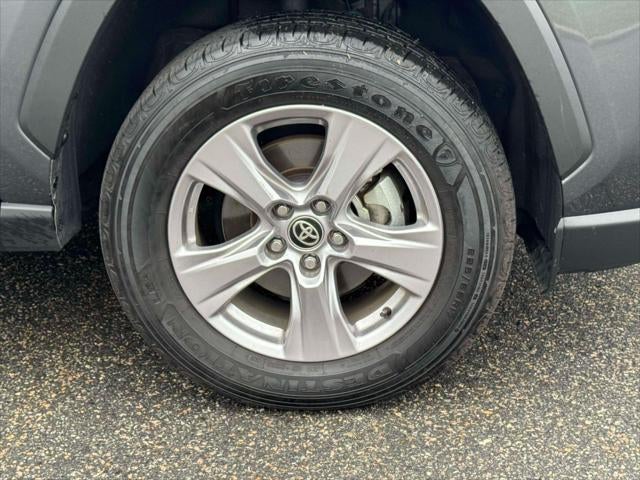 2025 Toyota RAV4 XLE AWD (Natl)