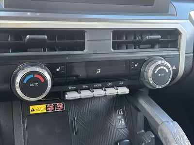2025 Toyota Tacoma 4WD SR Double Cab 5' Bed AT (Natl)