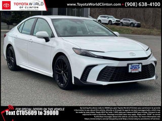 2025 Toyota Camry SE (Natl)