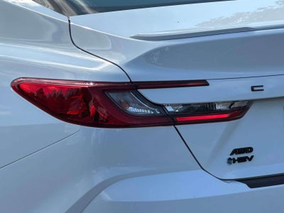 2025 Toyota Camry SE AWD