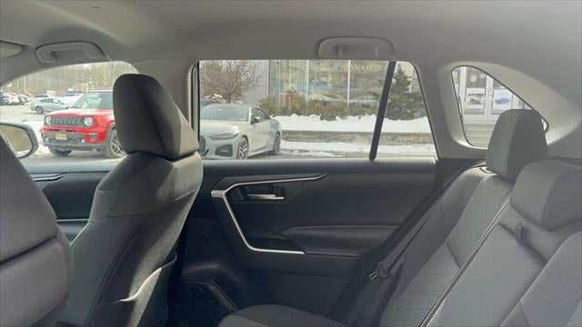 2022 Toyota RAV4 Hybrid XLE AWD (Natl)