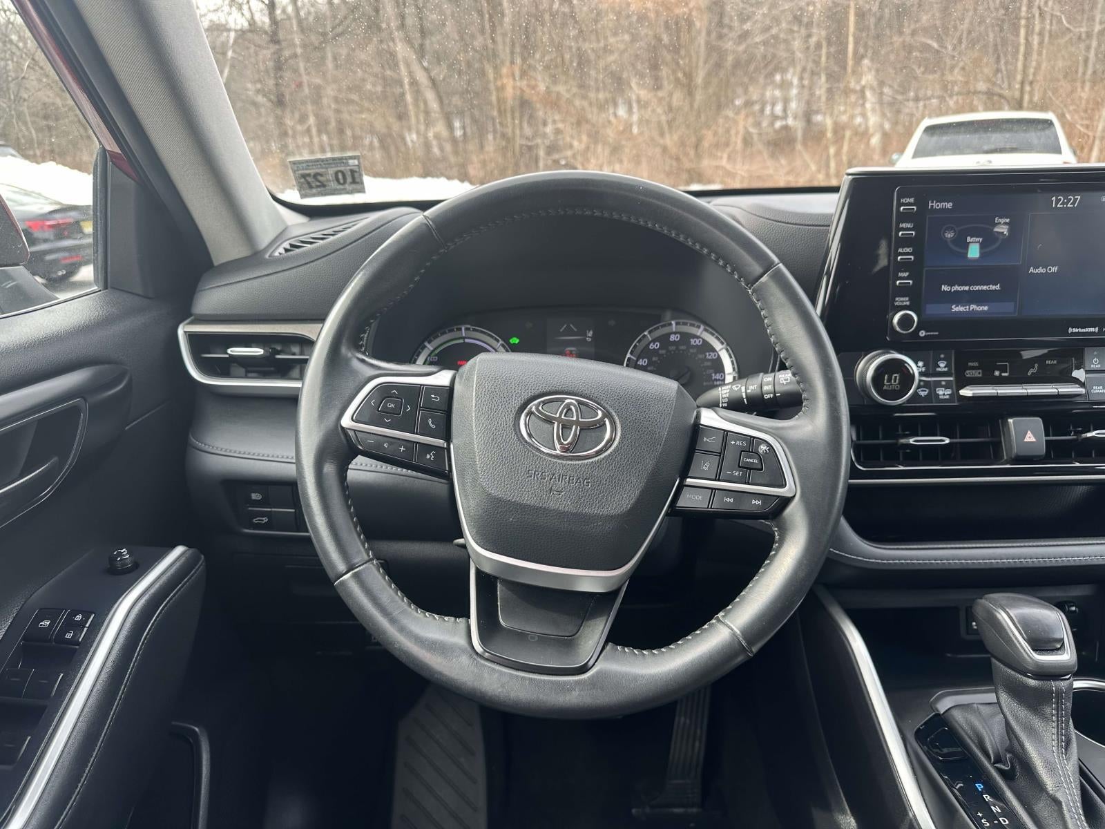 2022 Toyota Highlander Hybrid LE AWD (Natl)