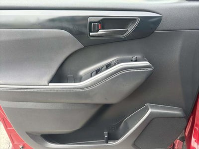 2022 Toyota Highlander Hybrid LE AWD (Natl)