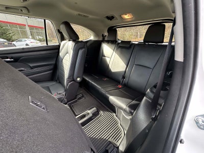 2022 Toyota Highlander XLE AWD (Natl)