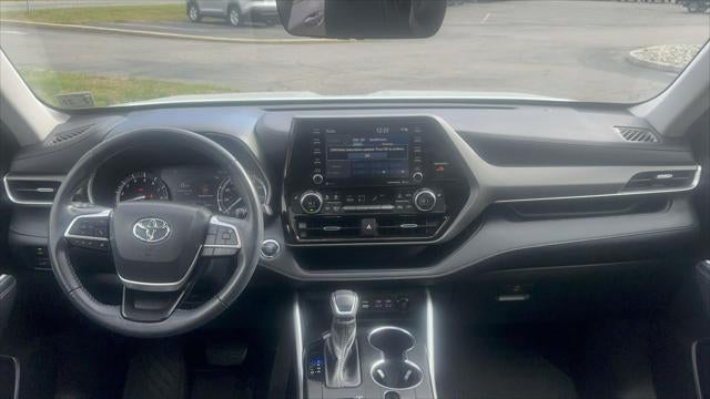 2022 Toyota Highlander XLE AWD (Natl)