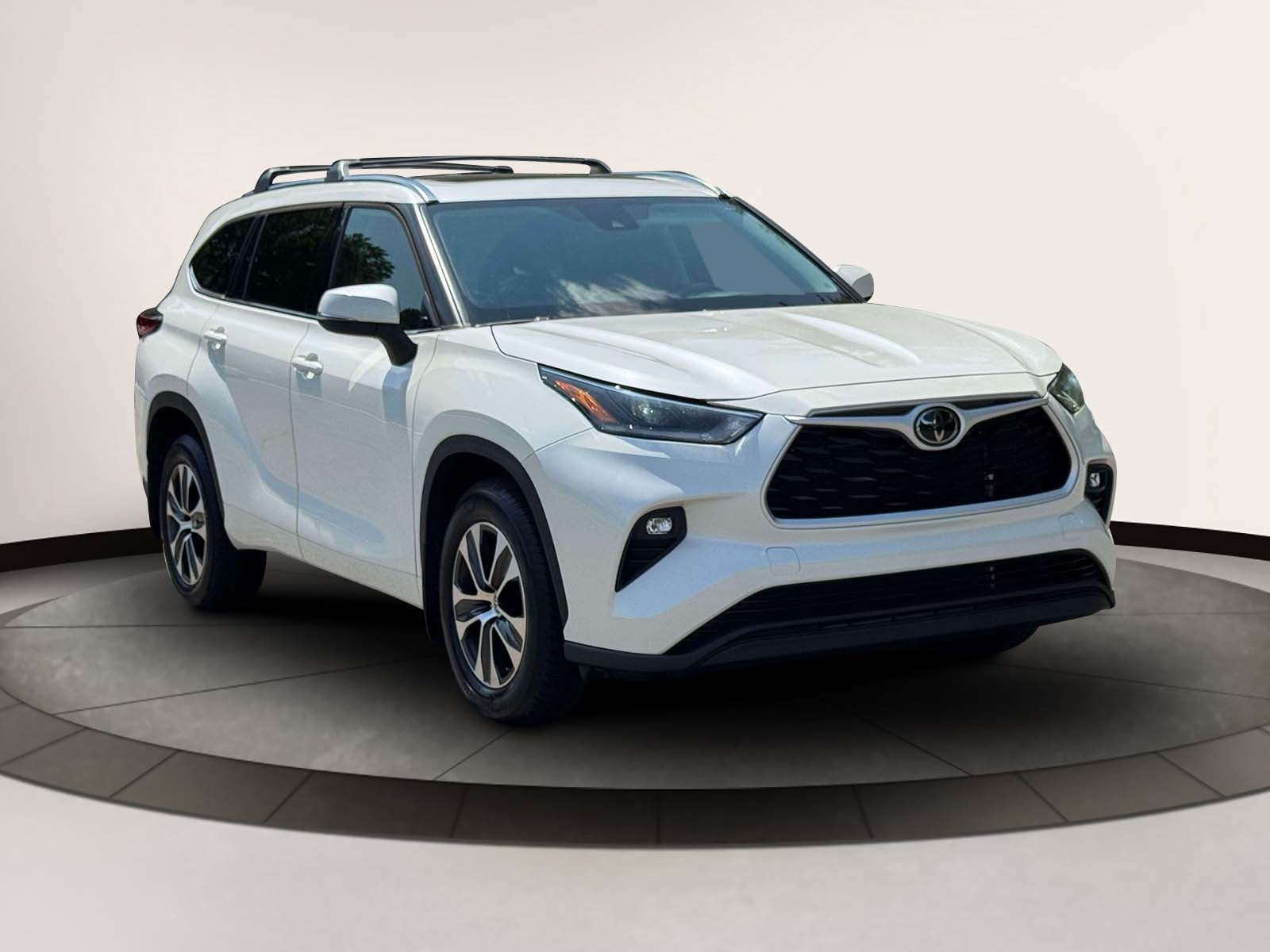 2021 Toyota Highlander XLE AWD (Natl)