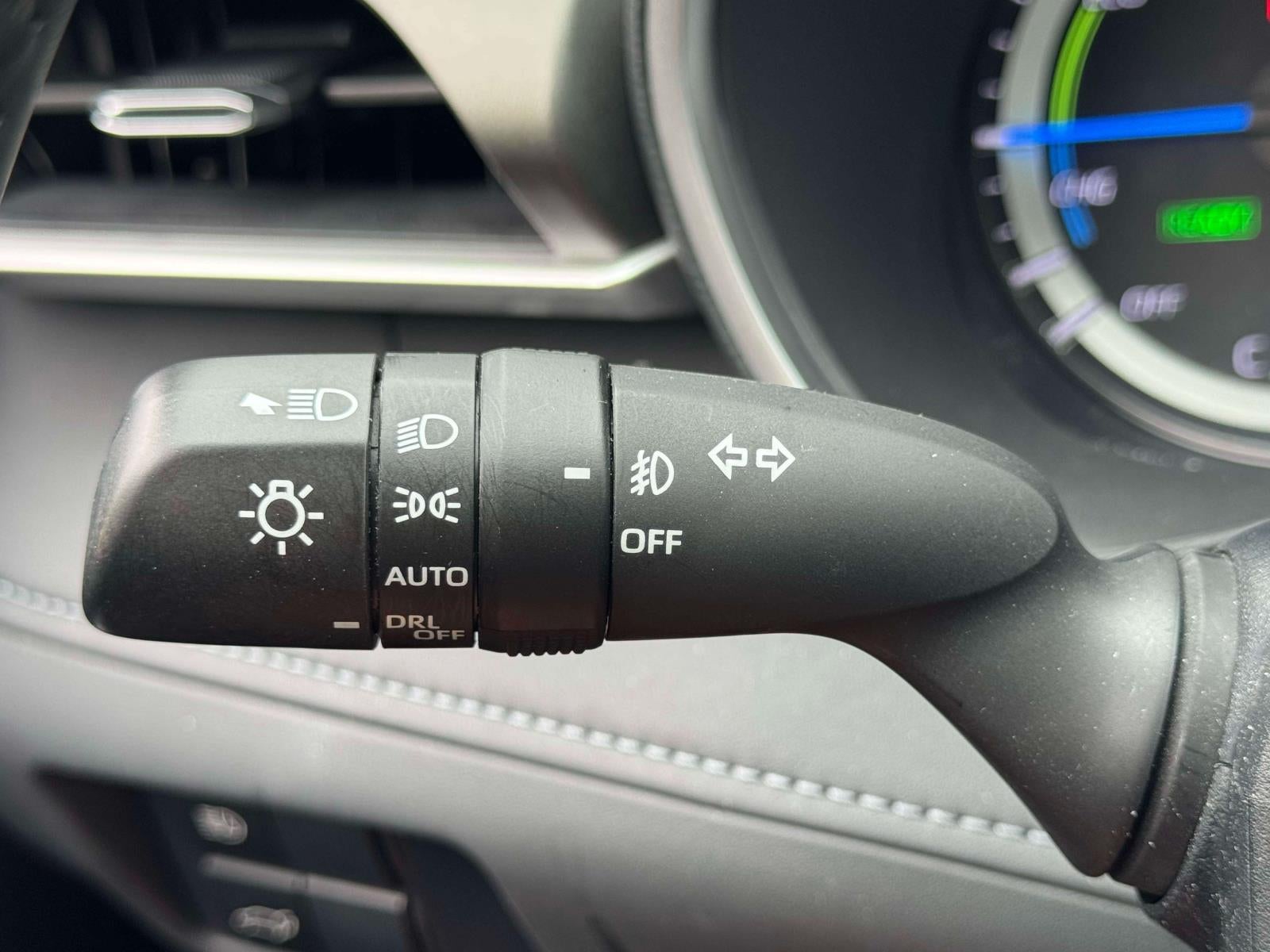 2023 Toyota Highlander Hybrid XLE AWD (Natl)