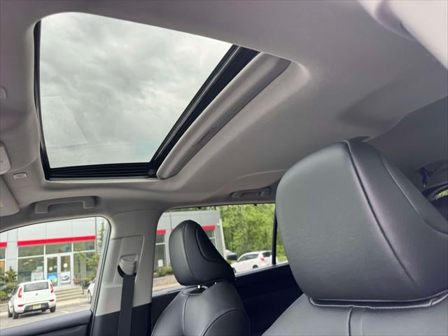 2023 Toyota Highlander Hybrid XLE AWD (Natl)