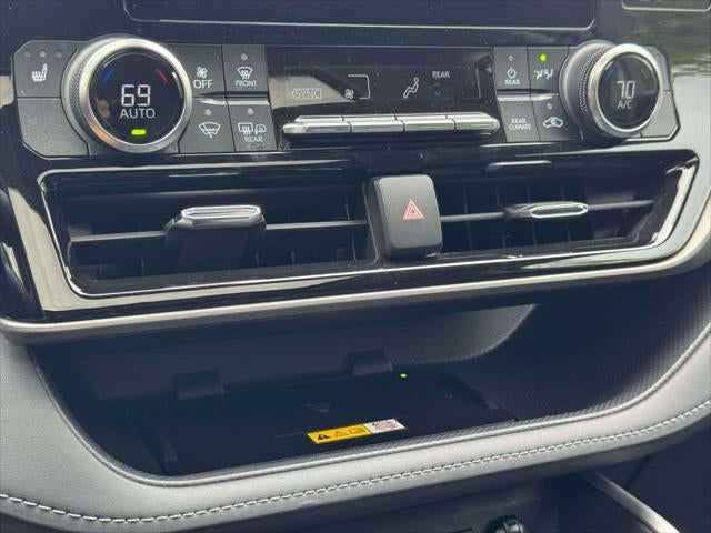 2023 Toyota Highlander Hybrid XLE AWD (Natl)