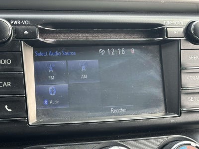 2018 Toyota RAV4 LE AWD (Natl)