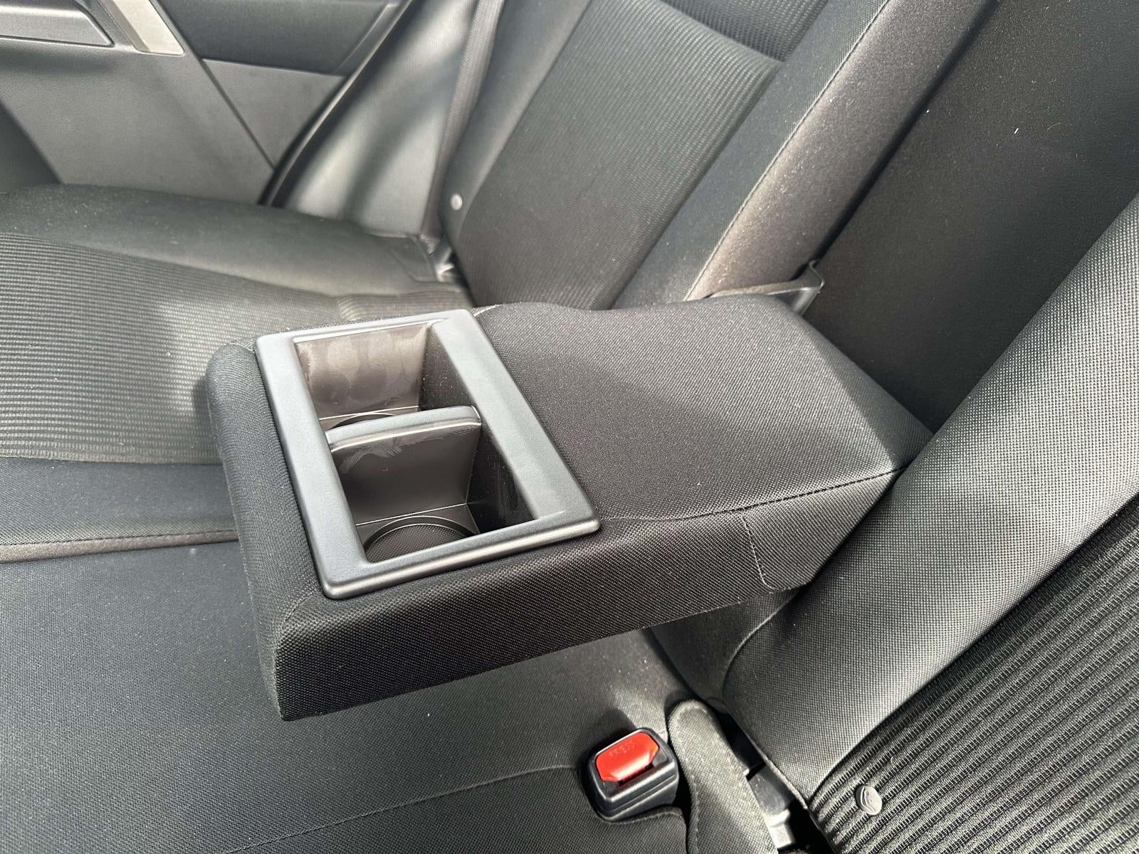 2018 Toyota RAV4 LE AWD (Natl)