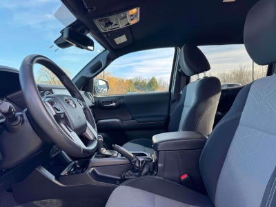 2023 Toyota Tacoma 4WD TRD Off Road Double Cab 5' Bed V6 AT (Natl)