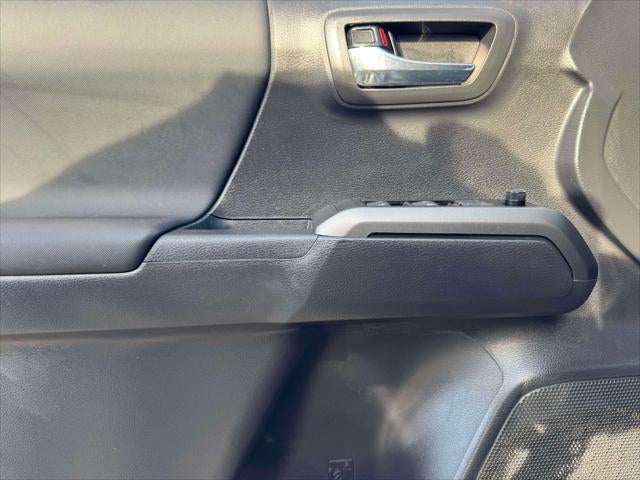 2023 Toyota Tacoma 4WD TRD Off Road Double Cab 5' Bed V6 AT (Natl)