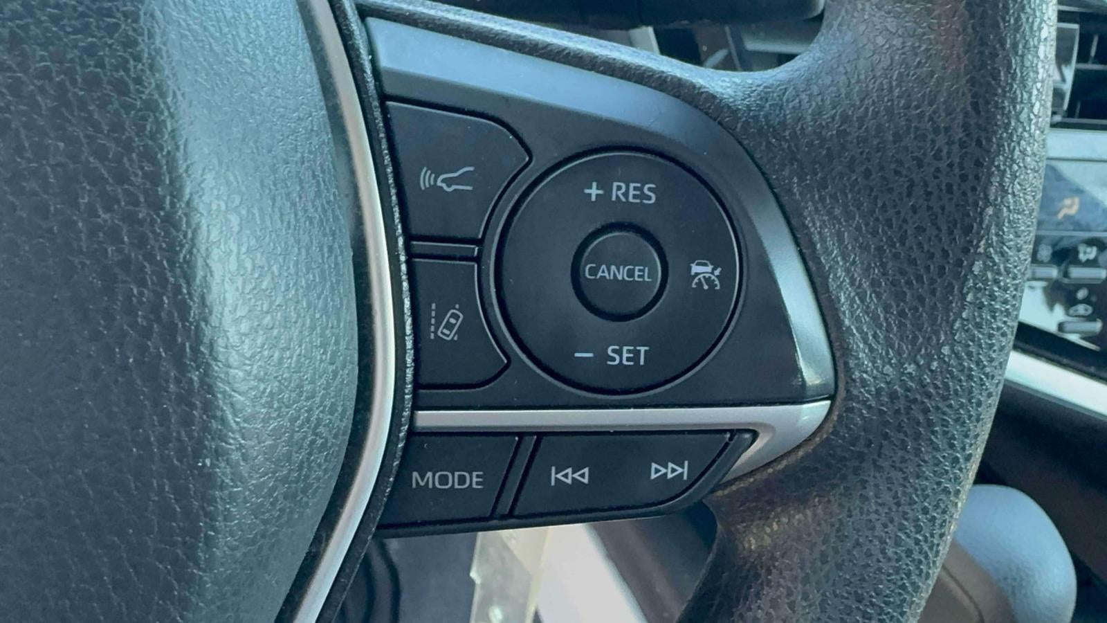 2023 Toyota Camry LE Auto AWD (Natl)