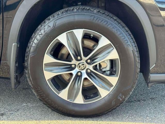 2025 Toyota Highlander Hybrid XLE AWD (Natl)