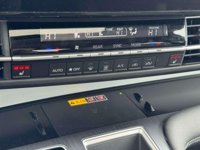 2025 Toyota Sienna XLE AWD 7-Passenger (Natl)