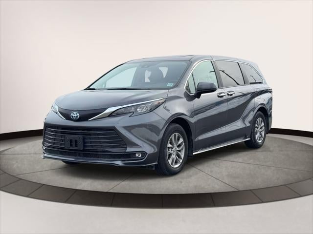 2025 Toyota Sienna XLE AWD 7-Passenger (Natl)