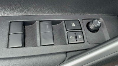 2023 Toyota Corolla Cross LE 4WD (Natl)