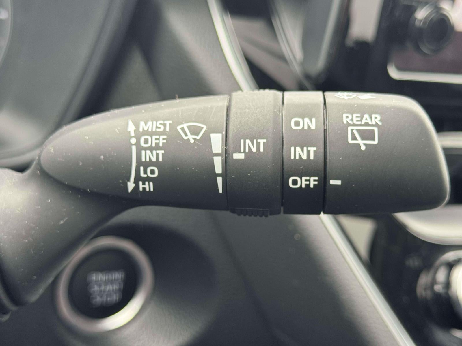 2023 Toyota Corolla Cross LE 4WD (Natl)