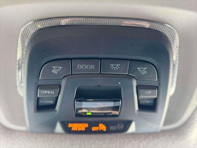 2024 Toyota Corolla Cross XLE 4WD (Natl)