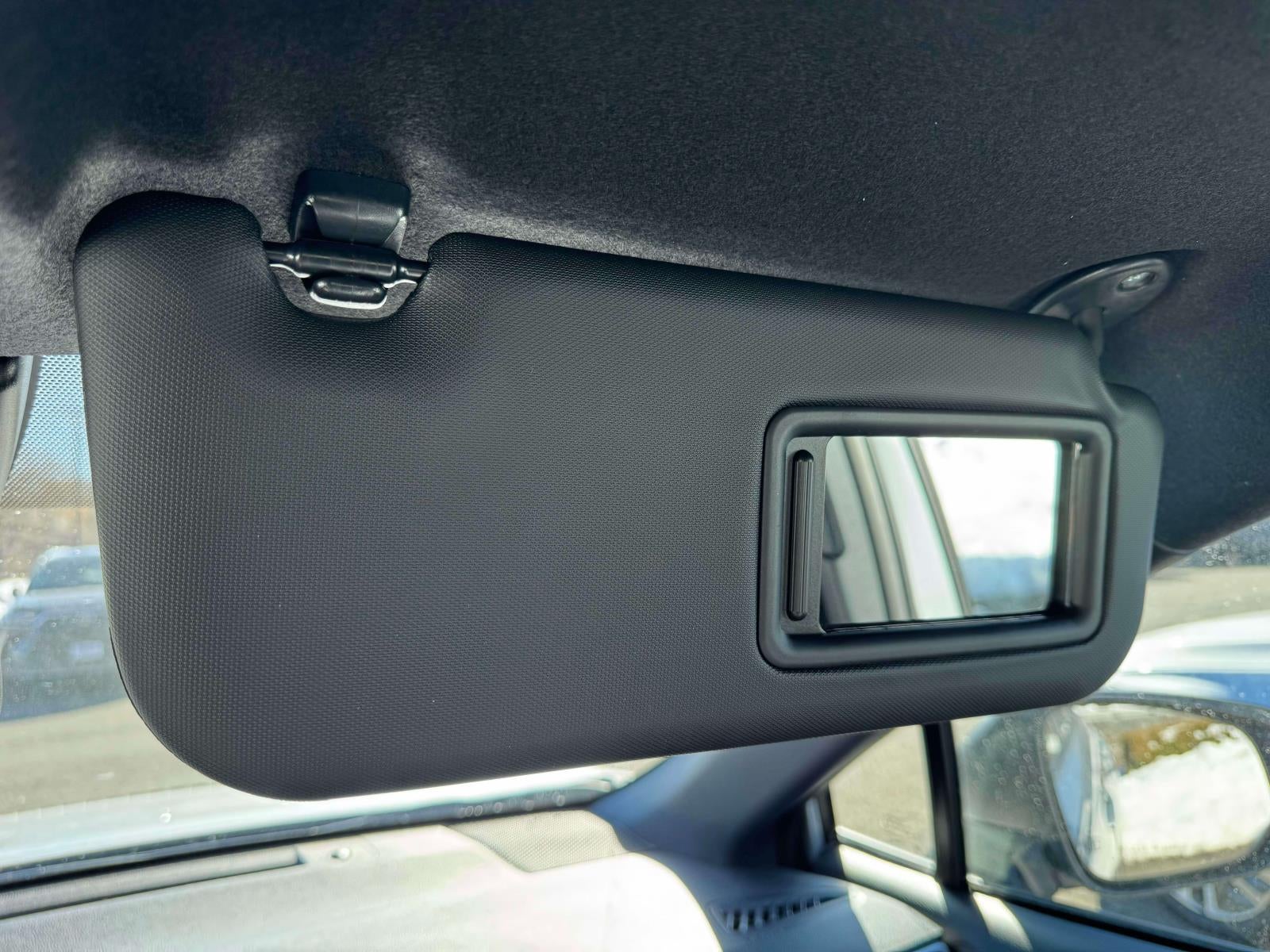 2026 Toyota Corolla Cross Hybrid S 4WD (Natl)