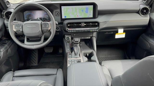 2025 Toyota Land Cruiser 4WD (Natl)