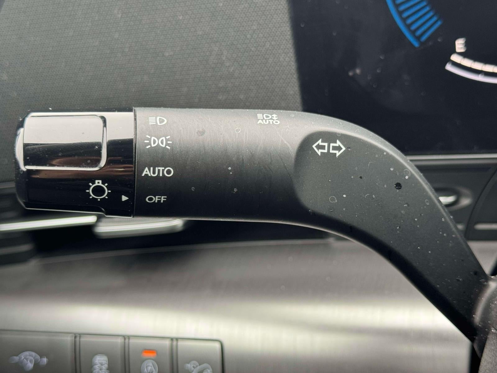 2025 Hyundai Kona SE FWD