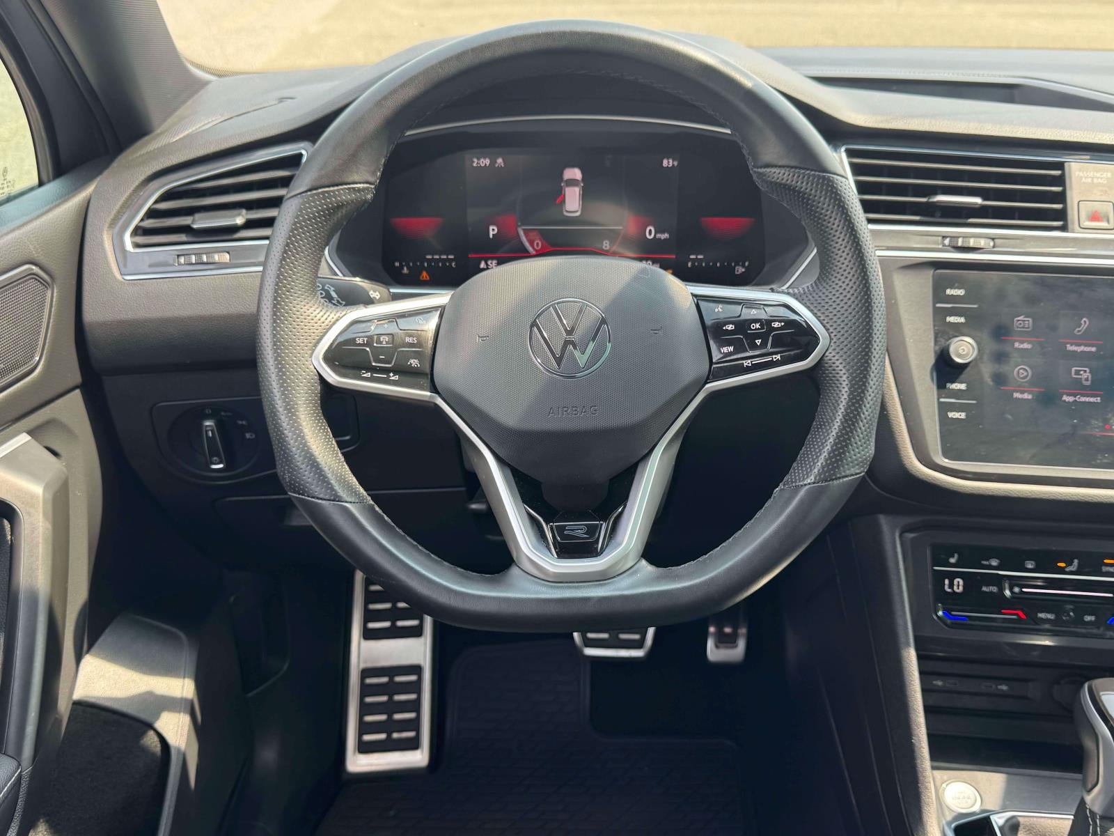 2023 Volkswagen Tiguan 2.0T SE R-Line Black