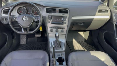 2015 Volkswagen Golf TSI SE 4-Door