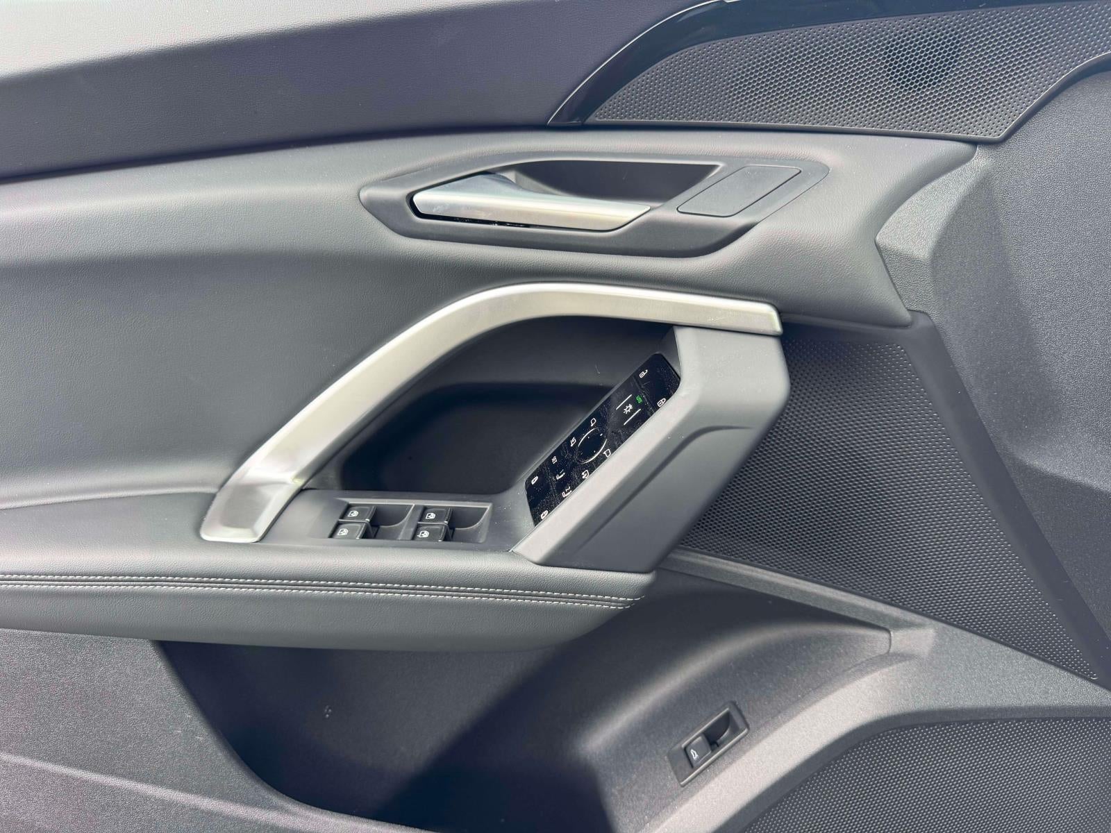 2025 Audi Q5 Premium