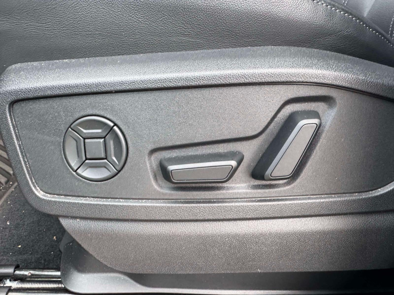2025 Audi Q5 Premium