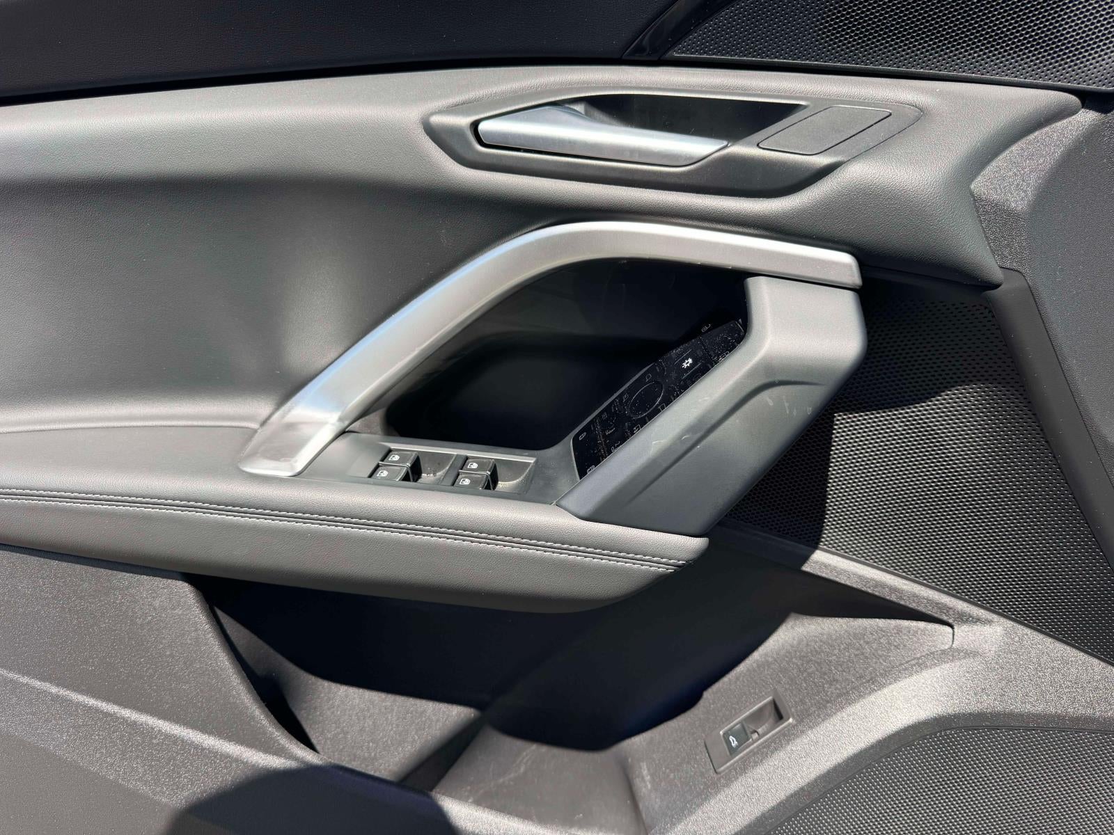 2025 Audi Q5 Premium