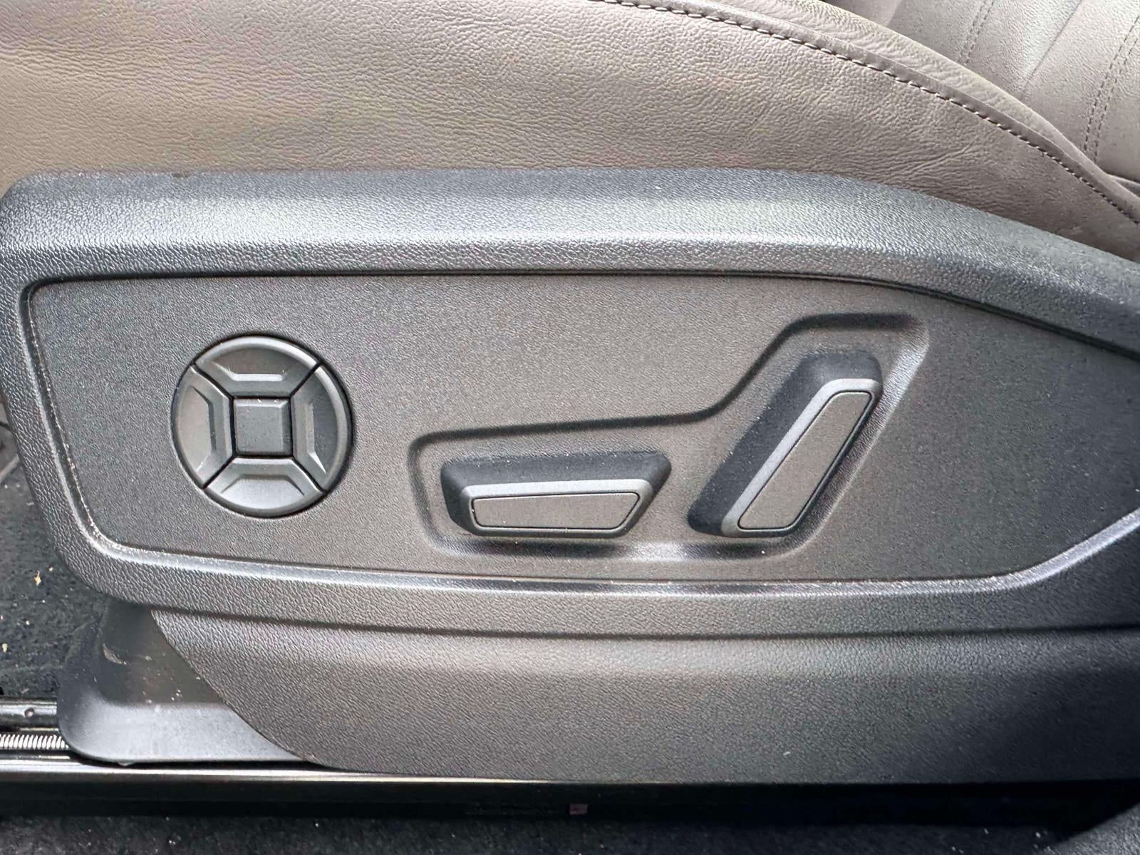 2025 Audi Q5 Premium