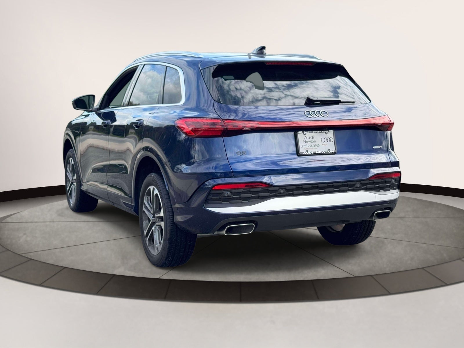 2025 Audi Q5 Premium