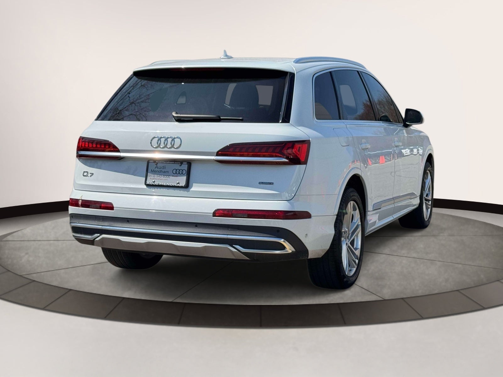 2023 Audi Q7 45 Premium