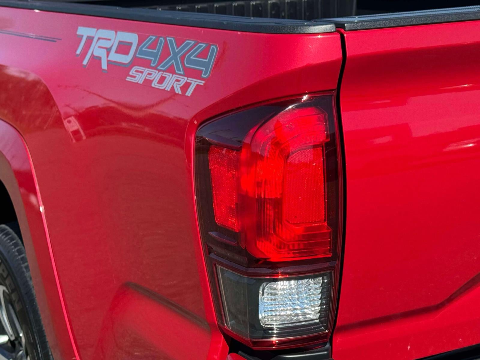 2018 Toyota Tacoma TRD Sport Double Cab 6' Bed V6 4x4 AT (Natl)